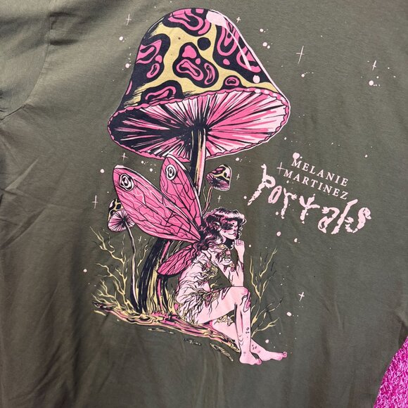 Melanie Martinez Portals Mushroom Pixie Electro-Pop Tee XXL - Picture 4 of 4